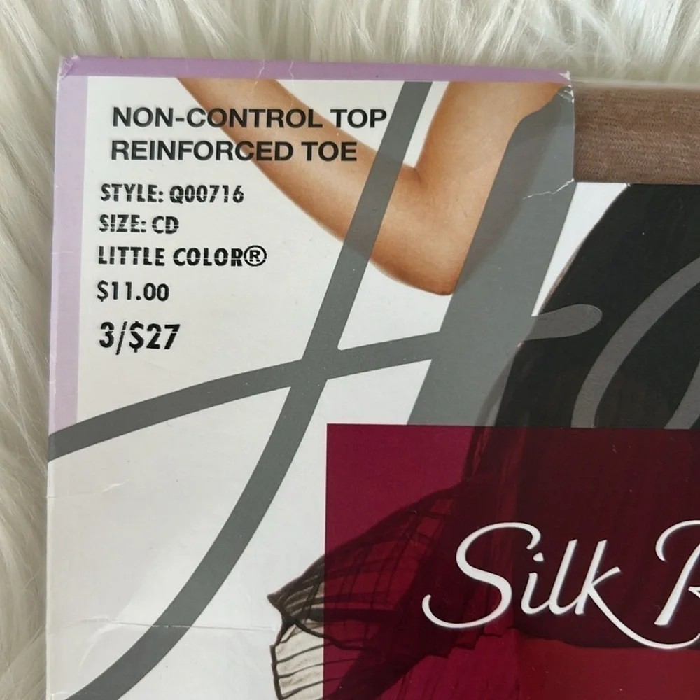 Silk Reflections Silky Sheer non-control top reinforced toe size CD little color